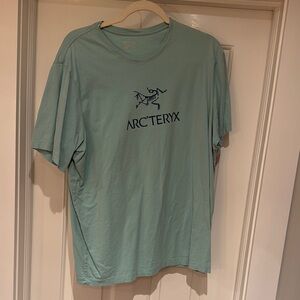 Arc'teryx Men's Green Shirt